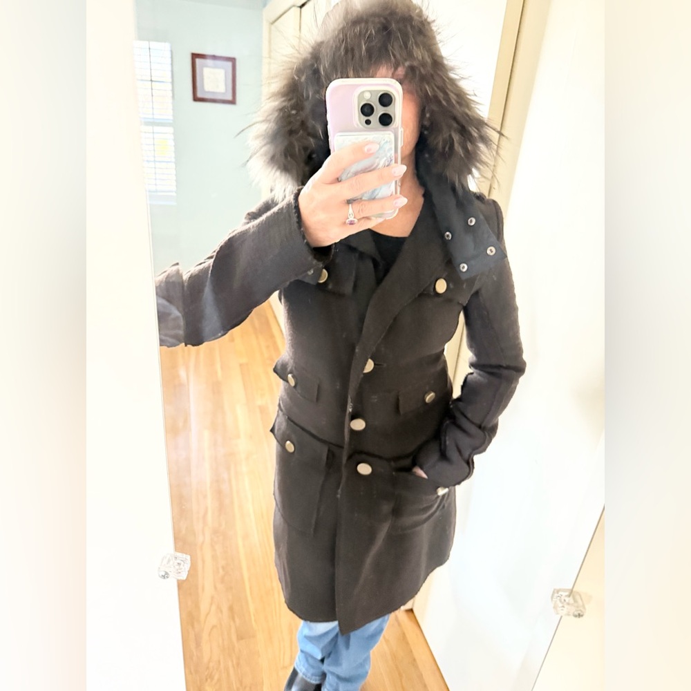 NWT Touch Tough Tacky 100% Wool Trench Coat w/ Gold Buttons & Fur Hood $485 - Picture 2 of 16